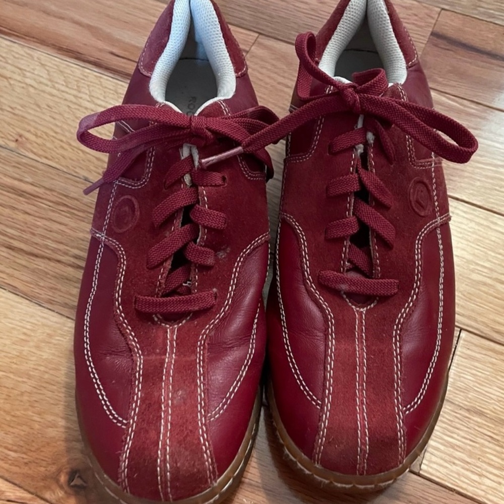 Rockport vintage red leather w white stitching size 7 1/2